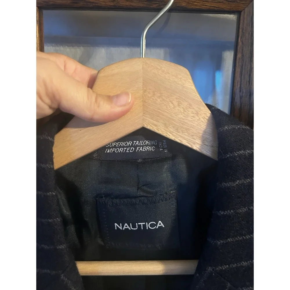 NAUTICA Men's Sz 40L Navy Pin Stripe 100% Wool Sport Coat Jacket Double Vented‎